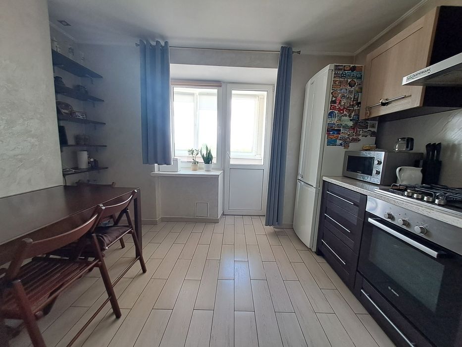 Терміново! Продаж 3к квартири 94.4 кв. м на вул. Лозовецька