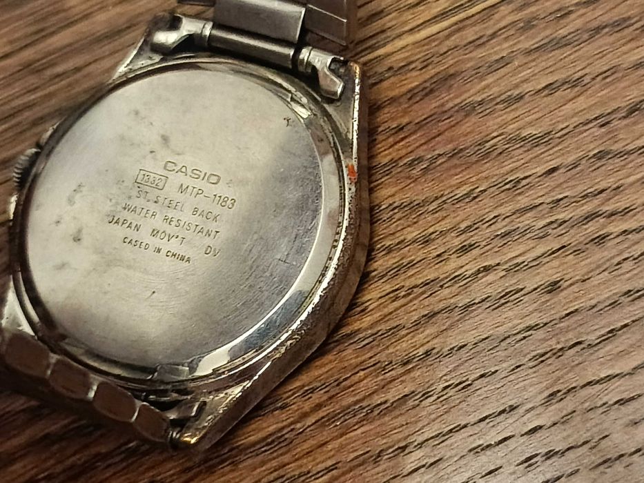Sprzedam męski zegarek Casio MTP-1183