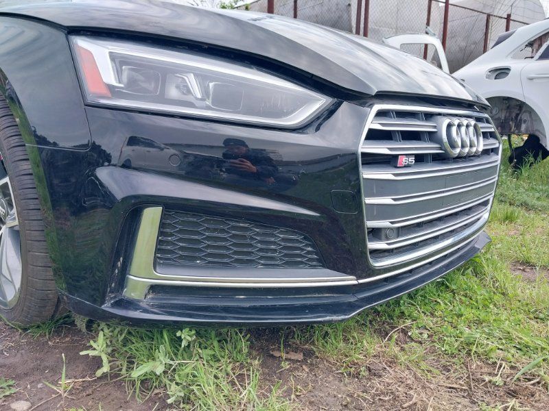 Бампер в сборе Audi S5 2017 Перед.