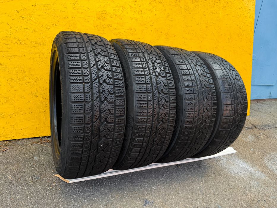 Шини Резина 215.55 R18 Kumho Зима