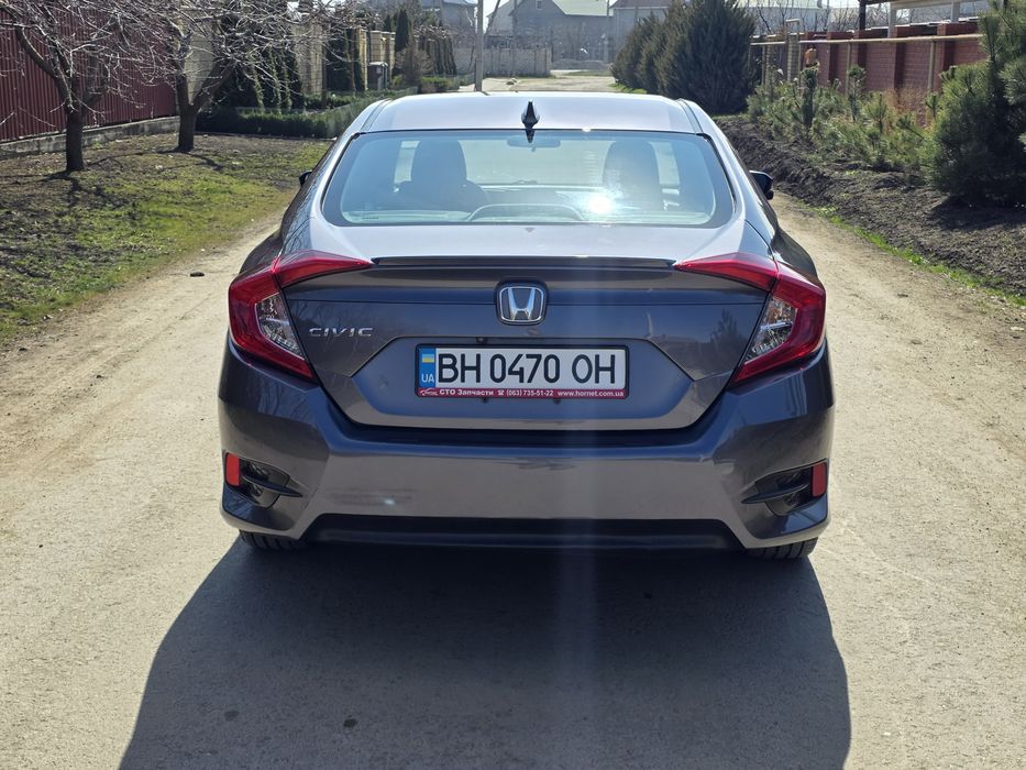 Продам хонда сивик 2017г.