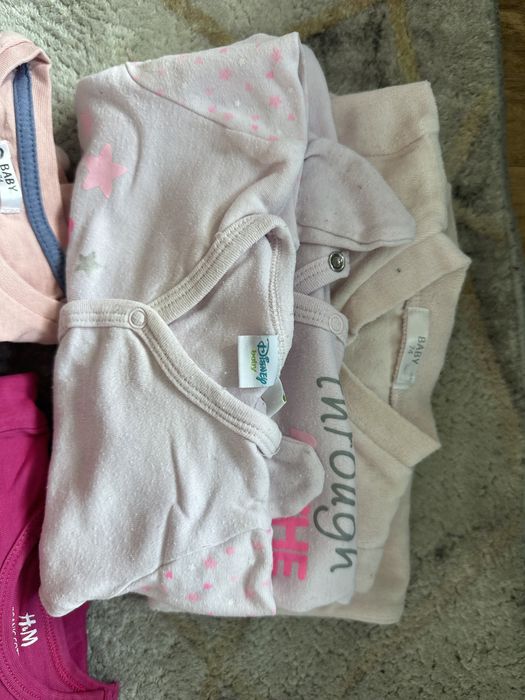 Paka ubrań dla dziewczynki 74 body pajace leginsy bluza