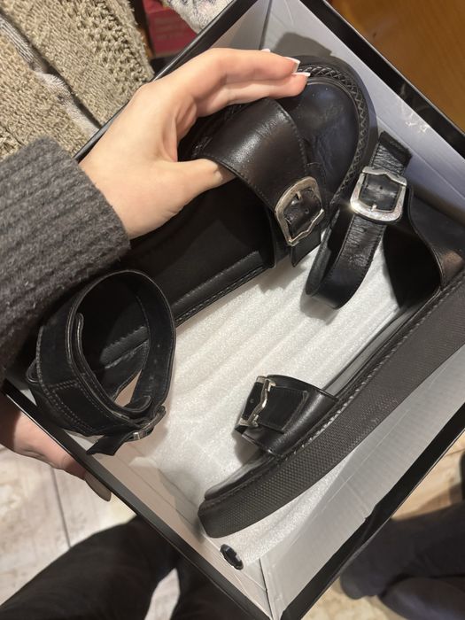 Босоножки  туфли лоферы