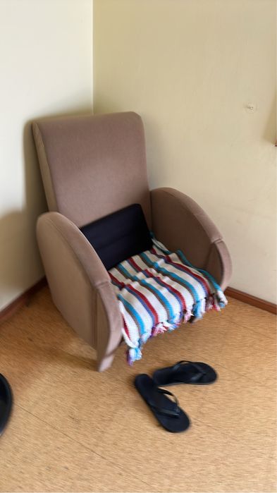 Vendo 3 poltronas em estado rasoavel