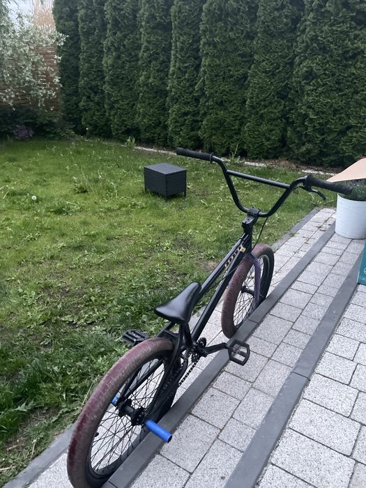BMX z pegami opis