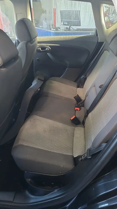 Seat Altea 1.9 TDI 105cv de 2007 ás peças.