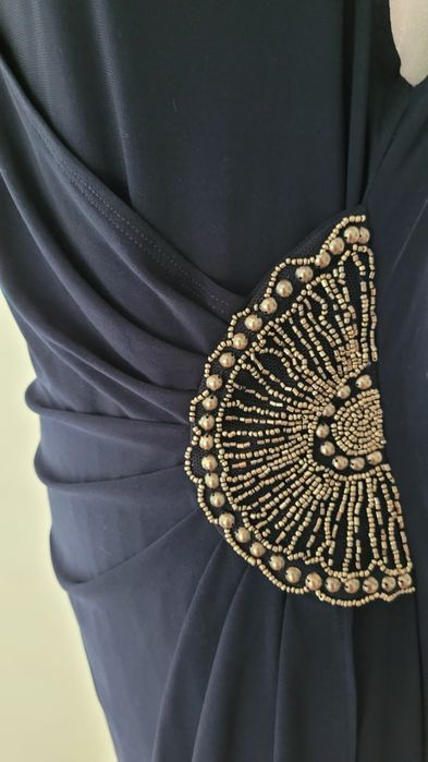 Piękna granatowa sukienka