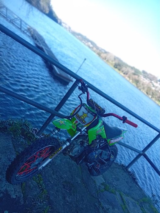 Vendo pitbike  usada 125cc semi automatica