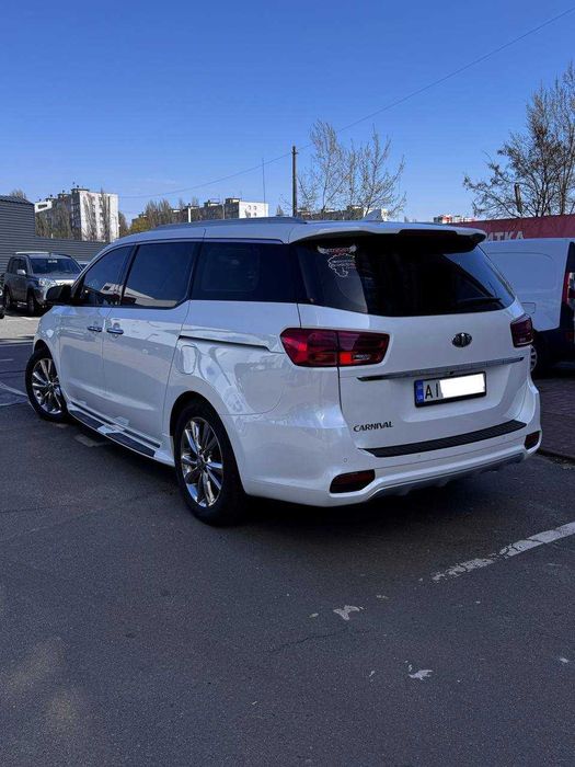Kia Carnival   2019