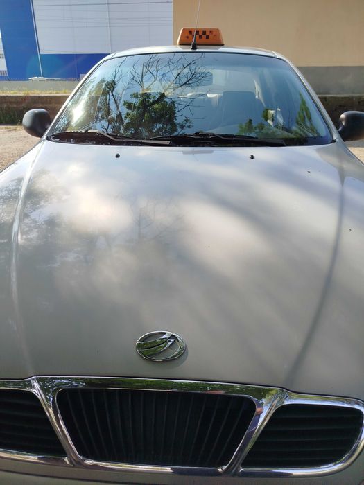 Автомобіль Daewoo Lanos