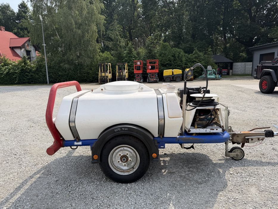 Mobilna myjka cisnieniowa Brendon diesel