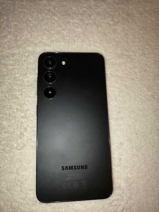 Samsung Galaxy S23 8/128gb jak nowy