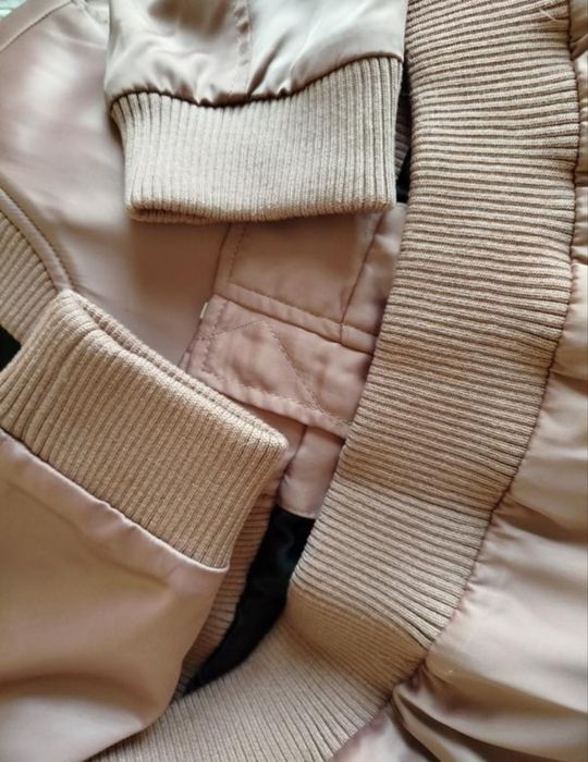 Бомбер от River Island.