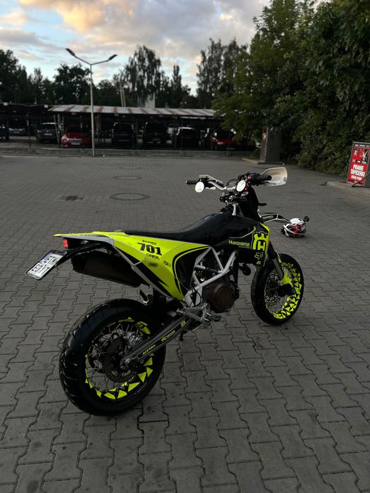 Husqvarna 701 Supermoto – Akrapovič, Brembo kat a2 Pełna moc