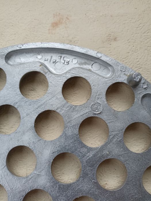 Формы для выпечки печенья  орешки грибочки и пельменица.