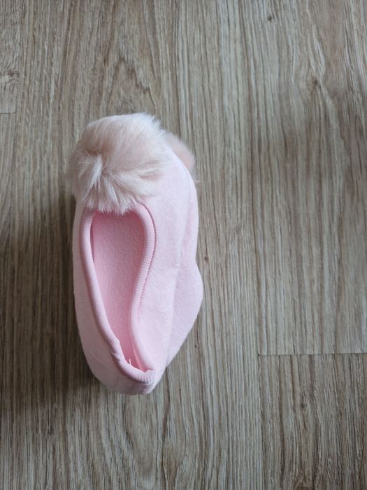 Balerinki z pomponem rozm 26/27