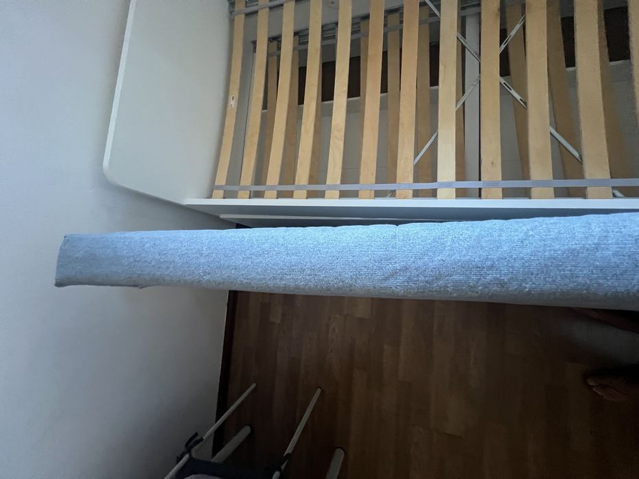 Cama Ikea + 1 colchão