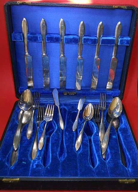 Мельхиоровый старинный набор