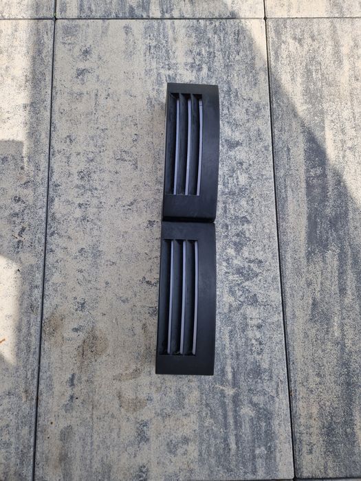 Lampa ogrodowa na taras na elewacje