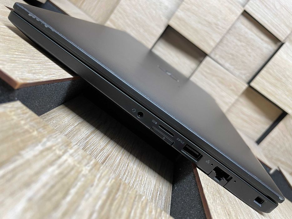 №5510 Ноутбук Dell Latitude 7490 14" FHD IPS/i5-8350U/SSD256Gb/8Gb