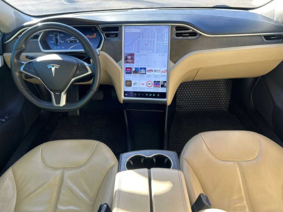 Tesla Model S      2013