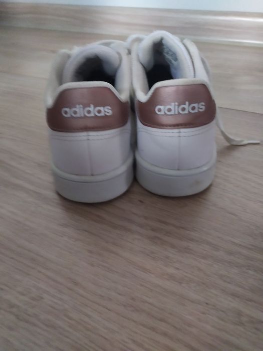 Buty sportowe adidas rozmiar 36 stan dobry