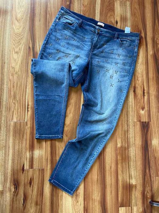 jeansy rurki naszywki cwieki xxxl +size 54 56 jasny dzins rurki