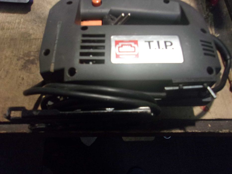 Wyrzynarka 220V/370W