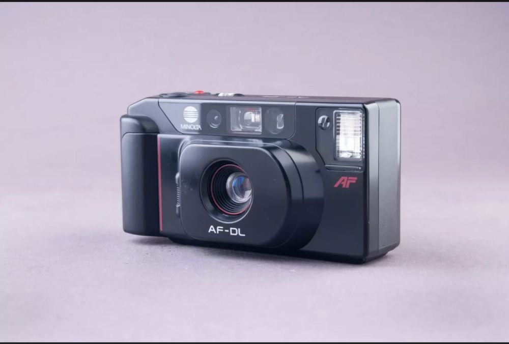 Фотоаппарат Minolta AF-DL Quartz Date Point&Shoot