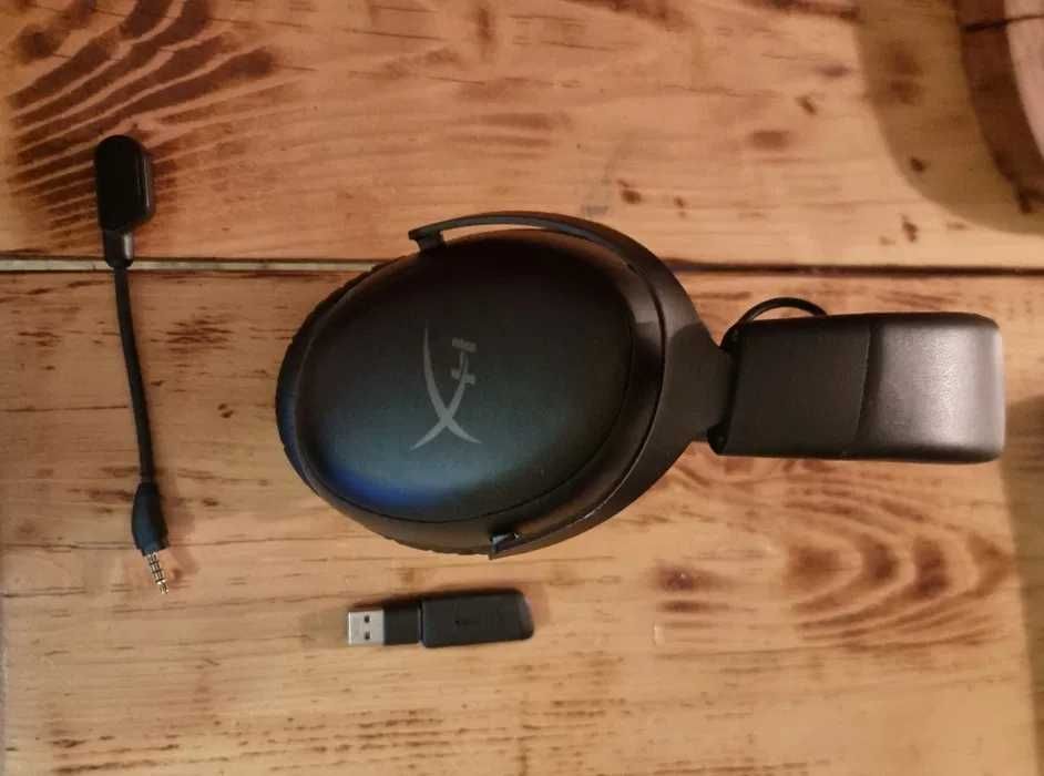 HyperX Cloud III Wireless com GARANTIA