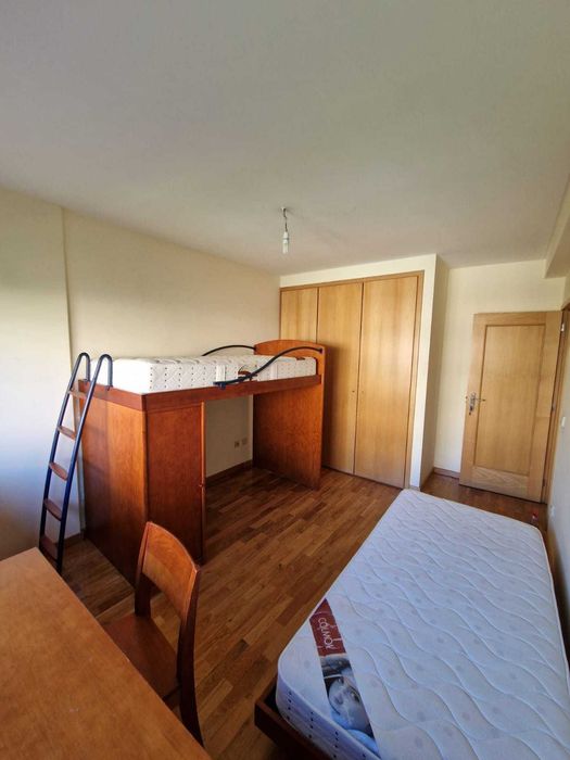 Alugo Apartamento T3 mobilidado em Gualtar Braga