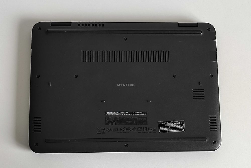 Ноутбук DELL 3300 13.3", Core i5-8250U 4(8) ядер, 8 годин протиударний