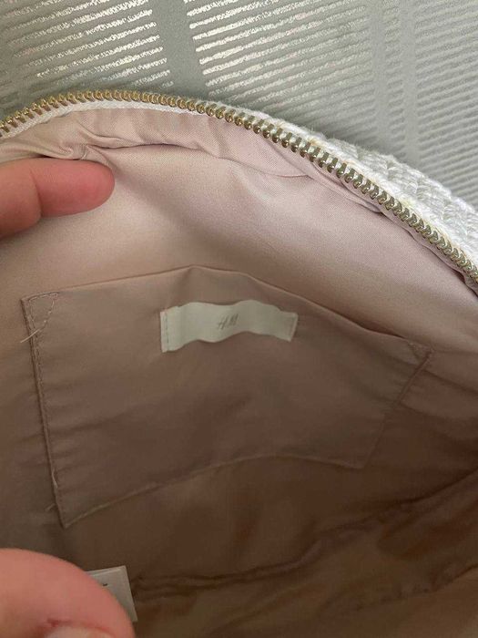 Плетена біла бежева сумка H&M