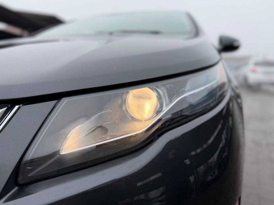 Chevrolet Volt 2014 плагін,гібрид