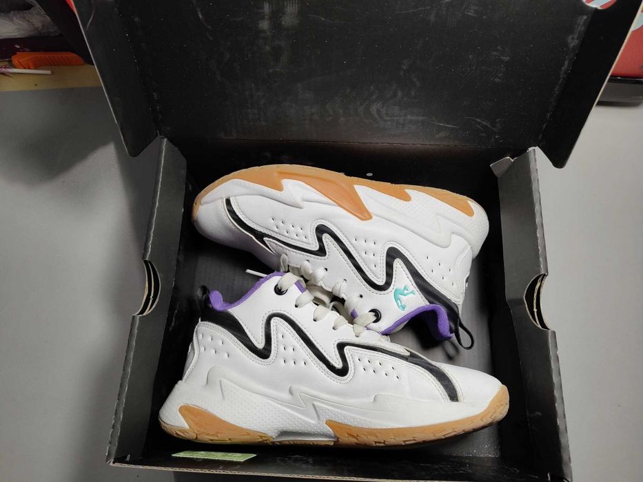 Buty do koszykówki Shaq MaxImpact 34