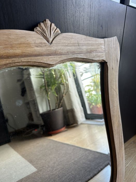 Espelho antigo em madeira