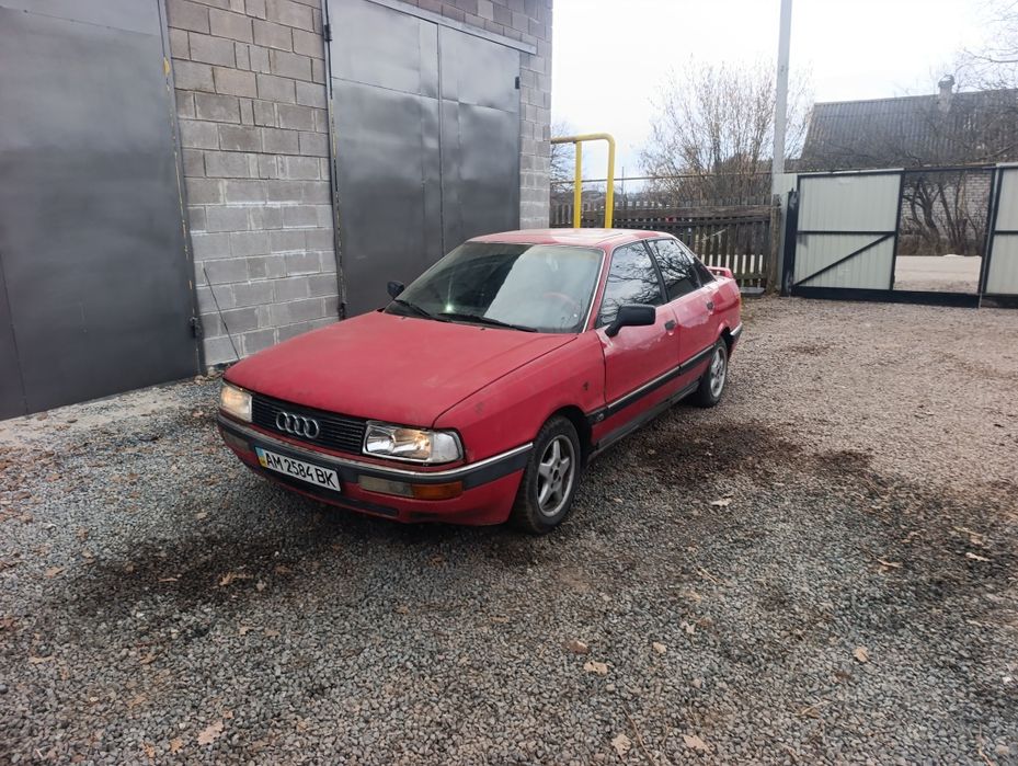 Audi 80 2.3b.    .