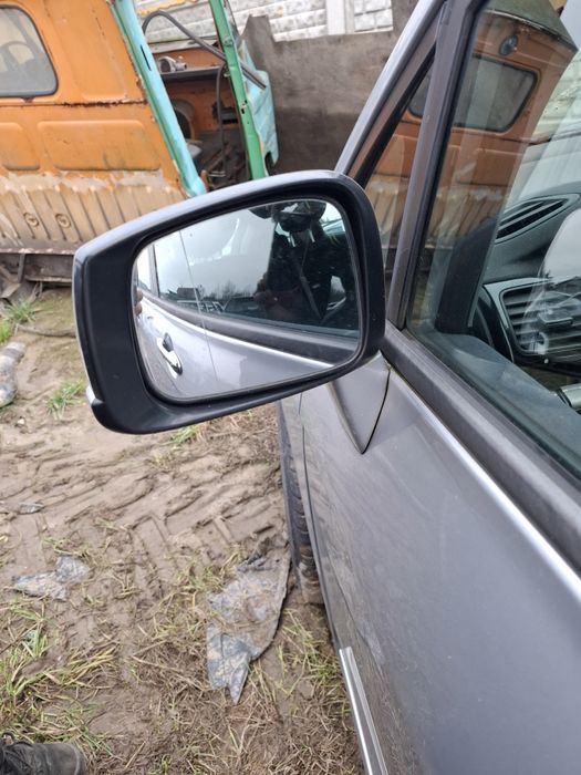 Lusterko lewe Honda FR-V NH700M EU
