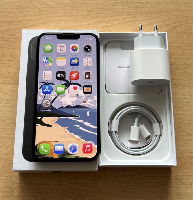 iPhone 13 128ГБ Black Neverlock (акб 100%)