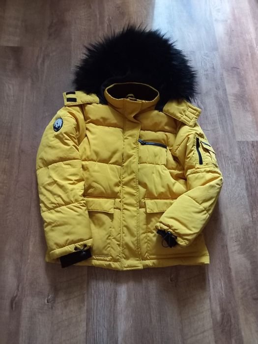 Продам куртку пуховик  р.140-150