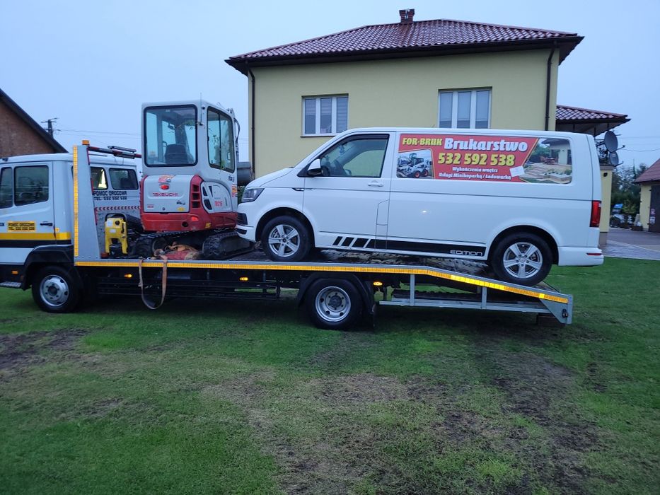 Pomoc  drogowa 24h/7 laweta transport maszyn budowlanych auto pomoc