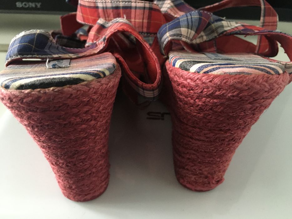 Tommy Hilfiger koturny 42