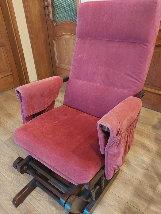 Fotel bujany, fotel do karmienia