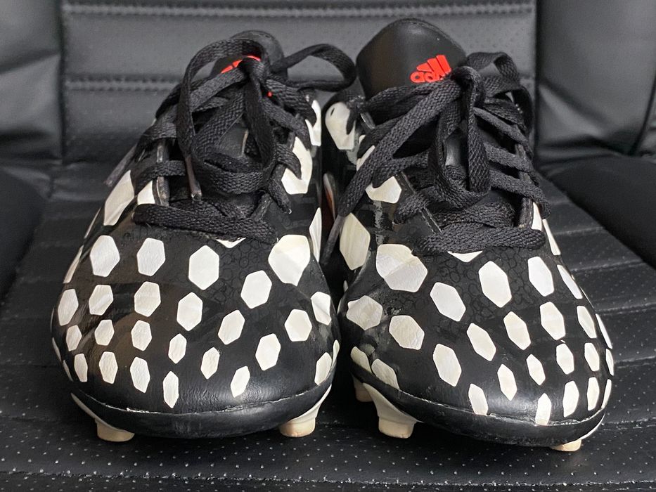 Adidas Predator 37 (23cm) buty piłkarskie korki