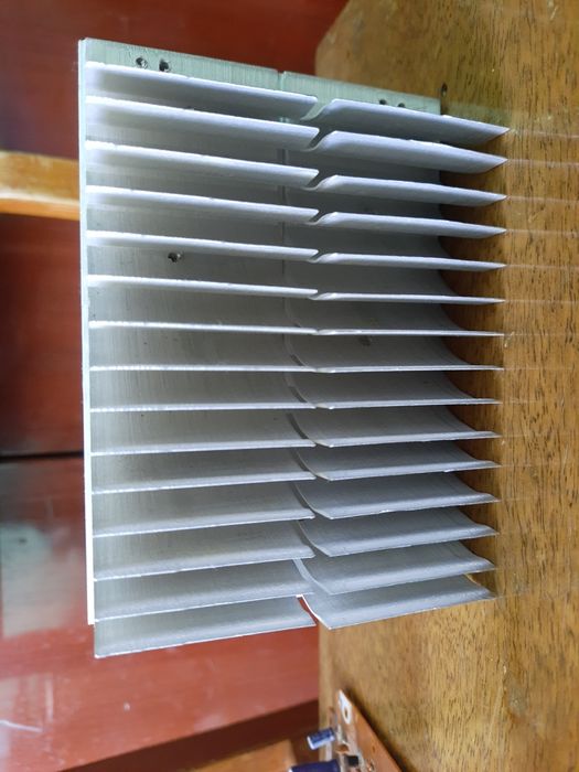 Поодам усилитель теам6041 боибукс по 700 грн.