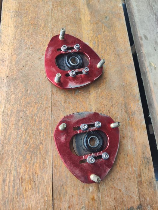 Развальные опоры амортизаторов