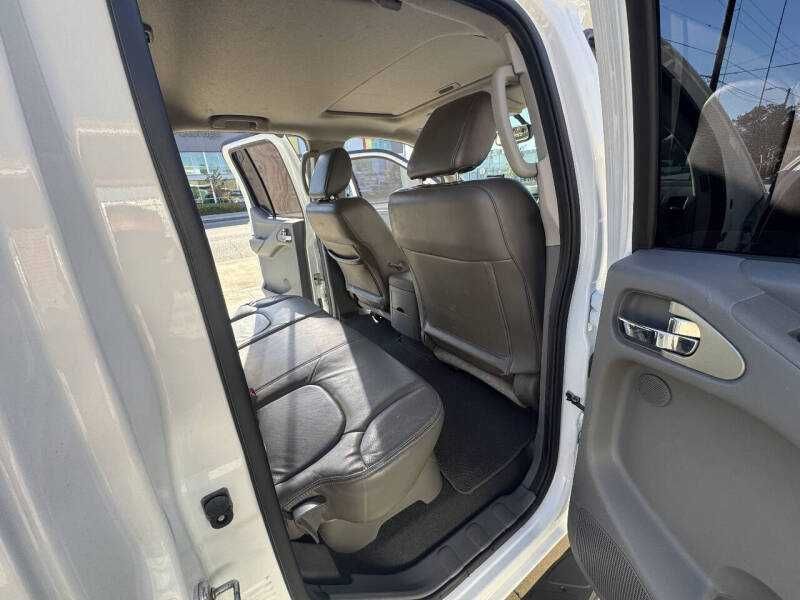 2019 Nissan Frontier SL