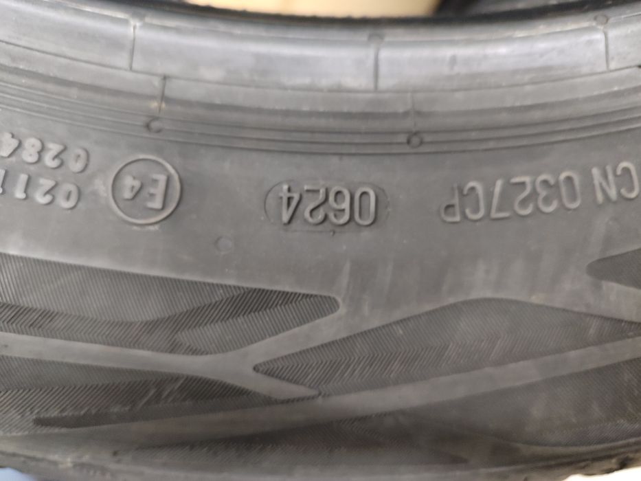 215 55 r18 95t Continental EcoContact lato