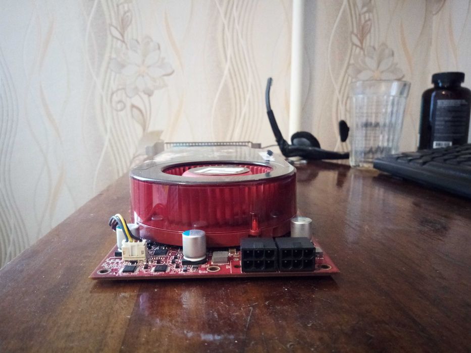 Видеокарта HD 4890 1Gb (256) bit