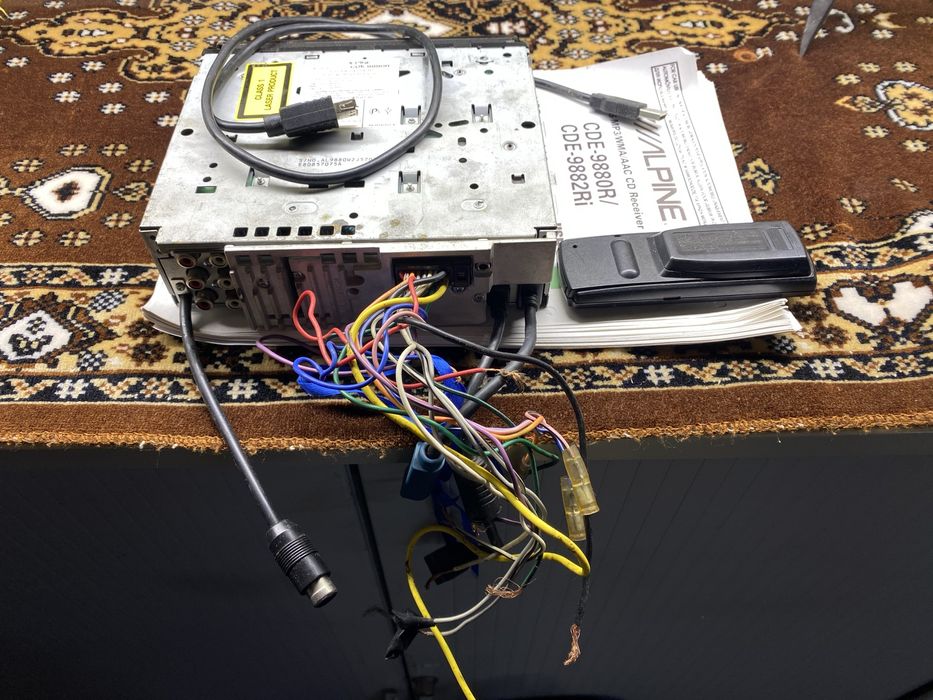 Легендарна автомагнітола Alpine